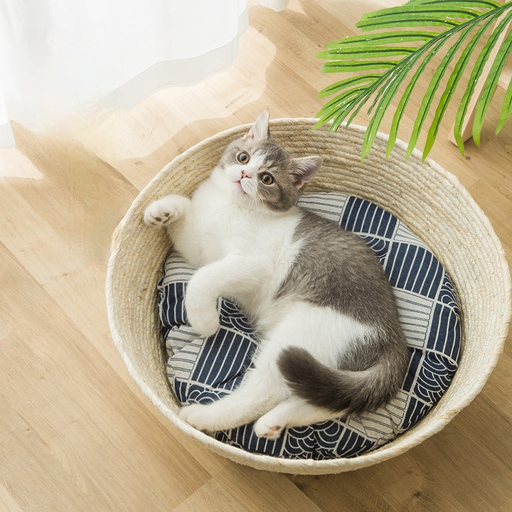 Cat Straw Basket Bed