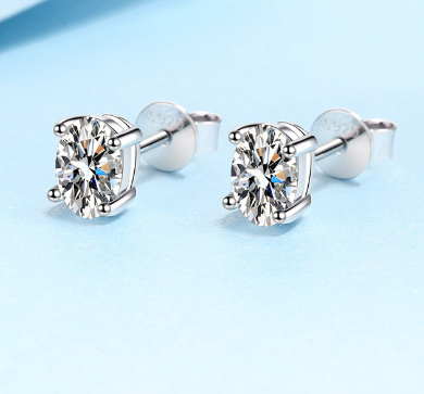 Top Quality 925 Sterling Silver, 2 Carat 8.0mm Moissanite Stud Earrings
